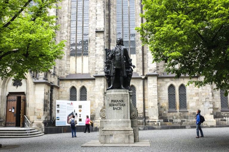 Johann Sebastian Bachs statue i leipzig